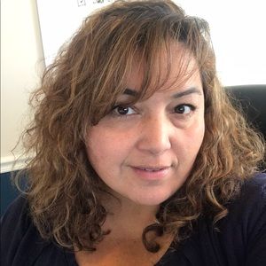 Meet your Posher, Debra